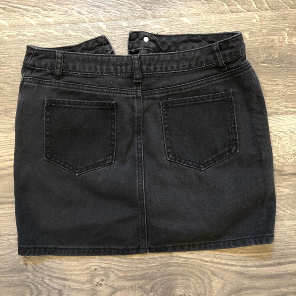 Black Jean skirt - Picture 2 of 3